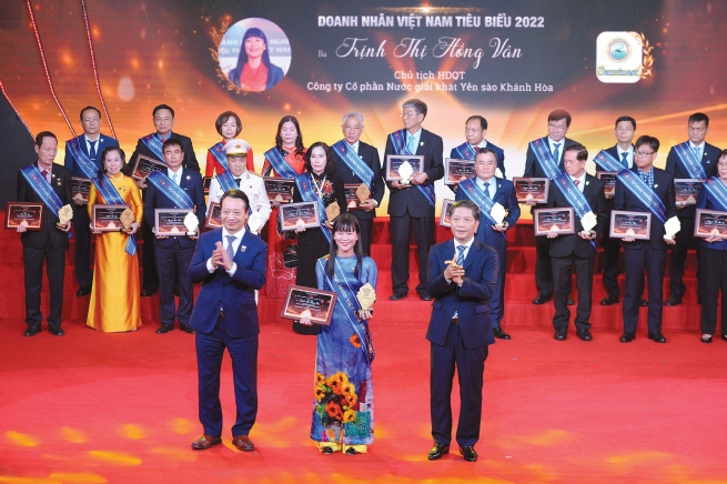 Ms. Trinh Thi Hong Van, Deputy General Director of  Khanh Hoa Salanganes Nest Company, President of Sanvinest Khanh Hoa: Elevating Salanganes Nest Products to New Heights