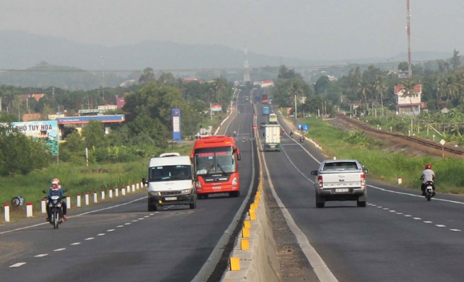 Developing Transport Infrastructure  to Woo More Investors